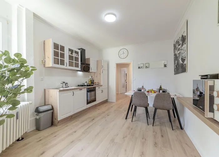 Prime Art Gallery Zentrale Lage 公寓